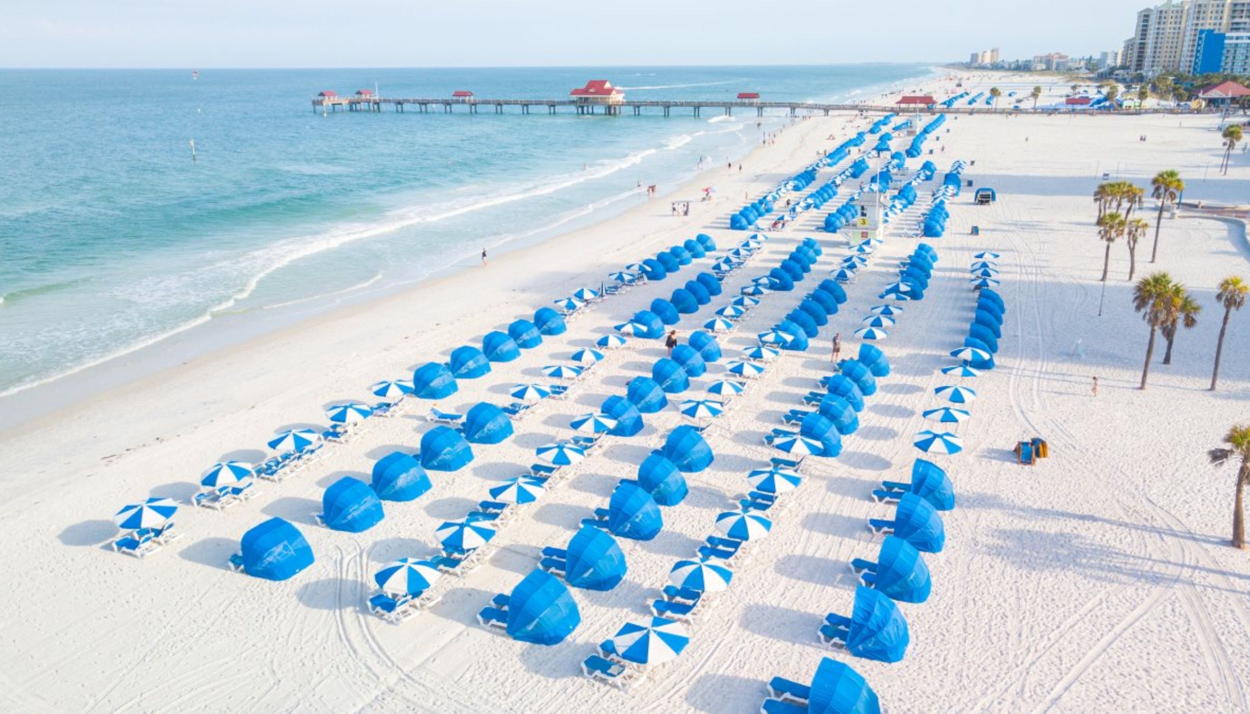 Clearwater Beach: La Playa que Te Va a Volar la Cabeza (y el Estrés) 🏖️😎