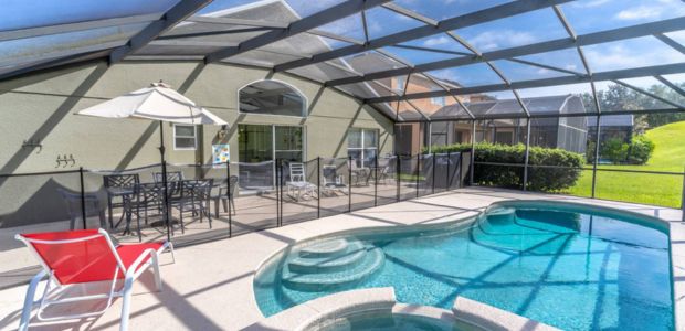 Foto de una piscina de una casa de alquiler vacacional en Orlando, Florida, USA.