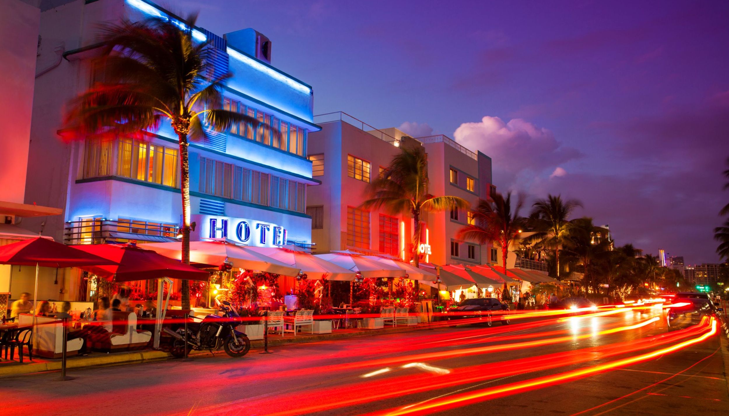 Ocean Drive: El Alma Vibrante de South Beach, Miami 🌴🌞