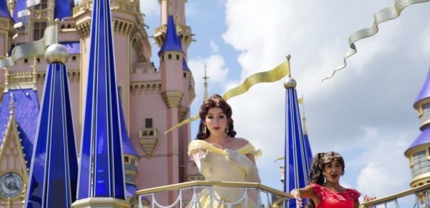 Foto de la princesa Bella en Disney World, Orlando, Florida, USA.