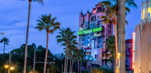 La torre del terror de Disney Hollywood, en Orlando, Florida, Estados Unidos.